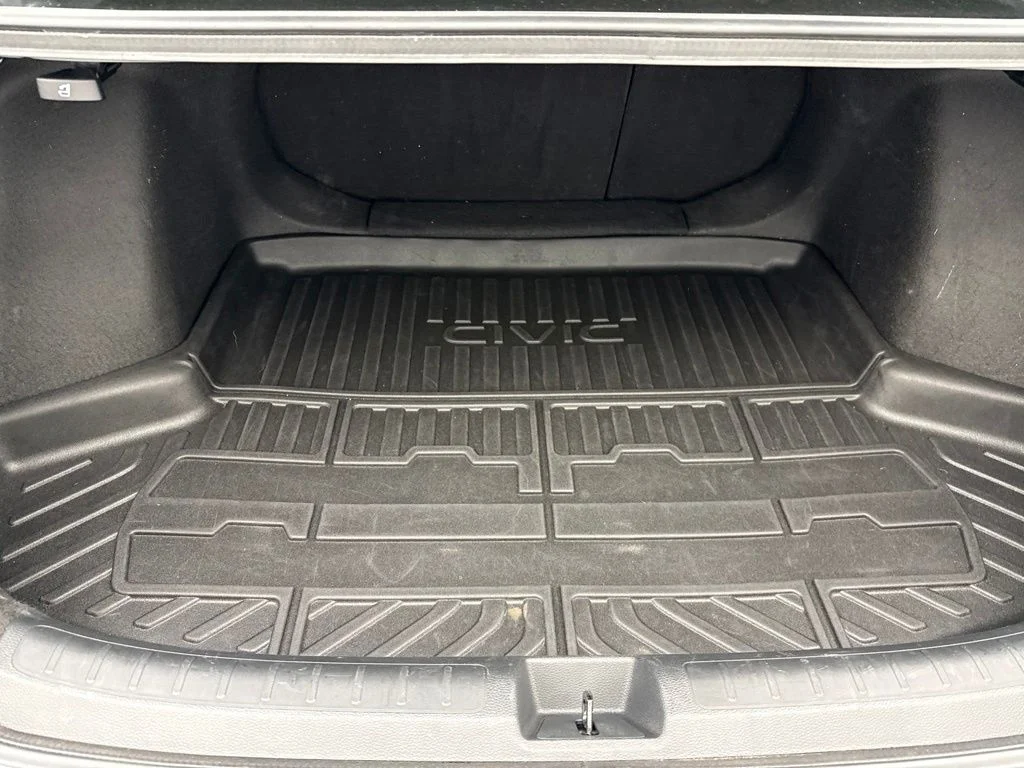 Used 2023  Honda Si image 10