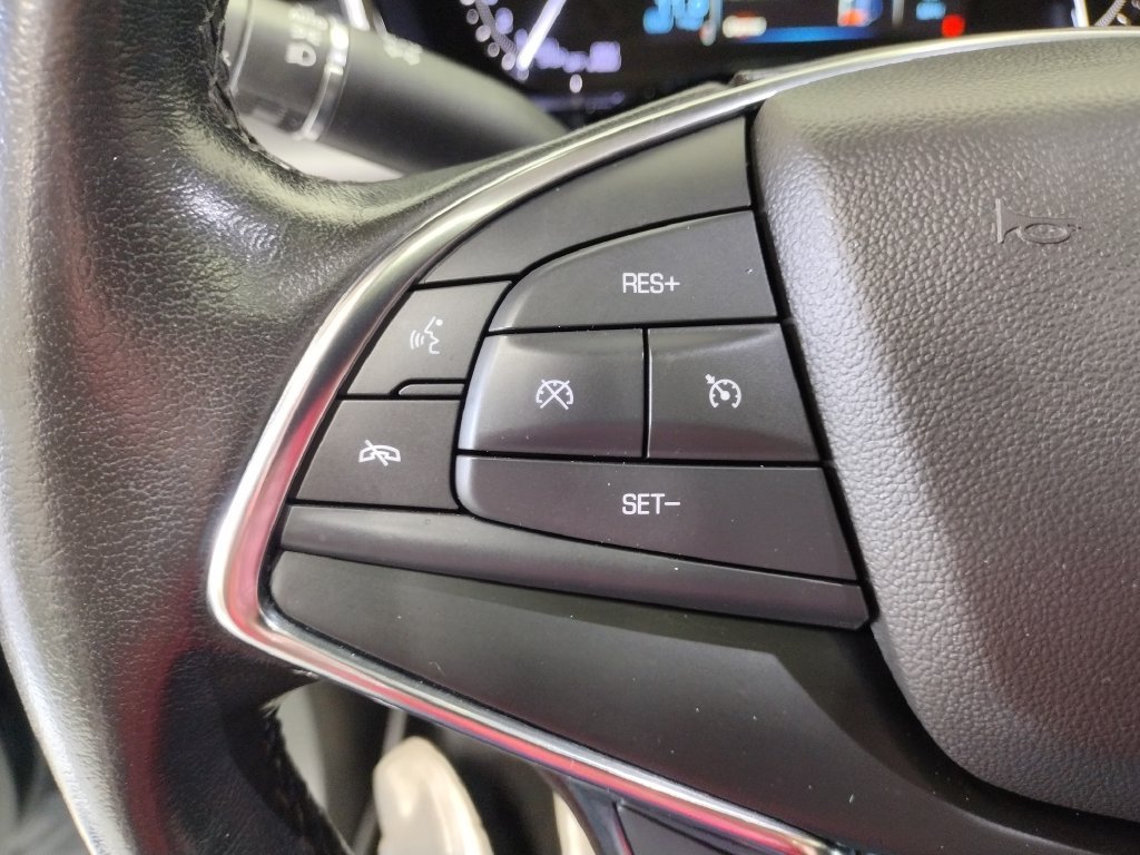 Used 2019  Cadillac Luxury image 44