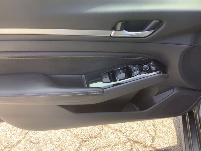 2023 Nissan Altima SL - Photo 10