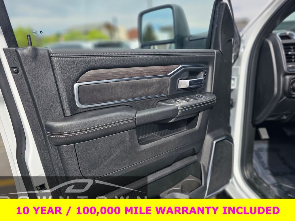 New 2026 Bright White Clear-Coat Exterior Paint RAM Laramie image 16
