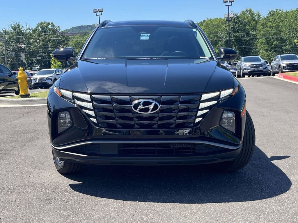 Used 2024 Black Hyundai SEL Convenience image 9