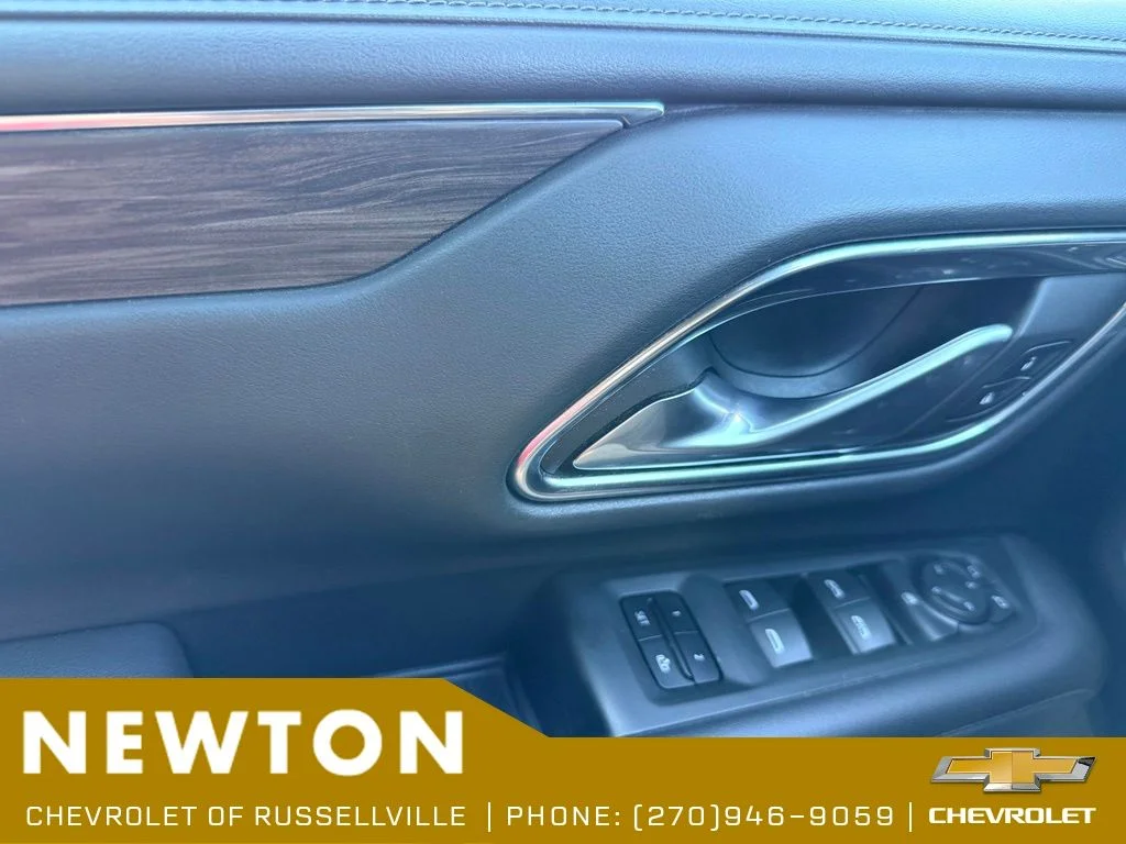 Used 2022 Summit White Chevrolet LT image 28