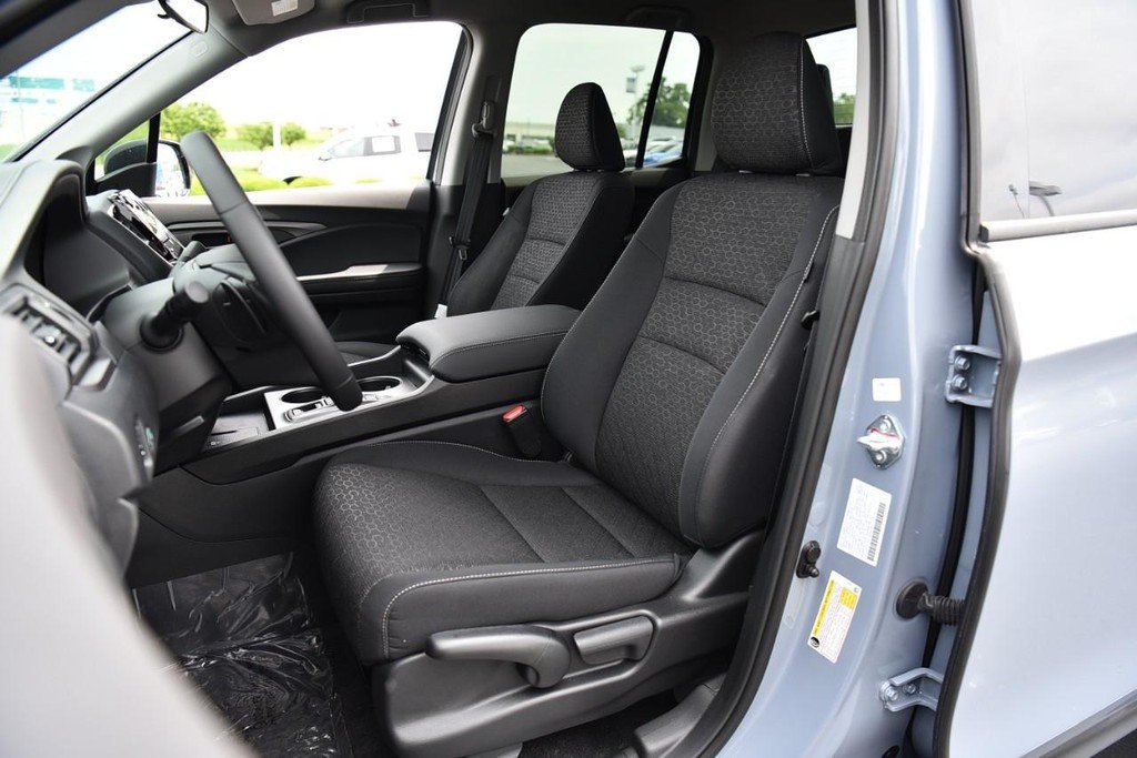 2025 Honda Ridgeline Sport - Photo 22