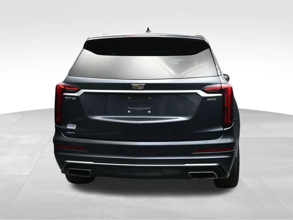 Used 2020 Gray Cadillac Premium Luxury image 4