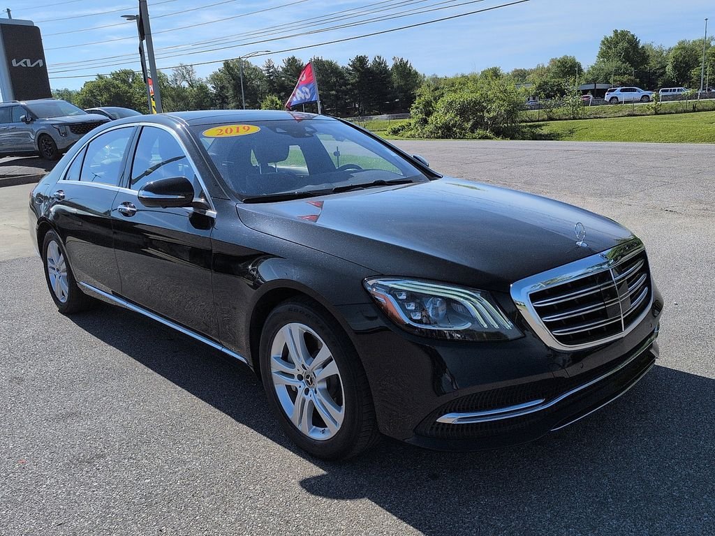2019 Mercedes-Benz S-Class S560 4MATIC's photo