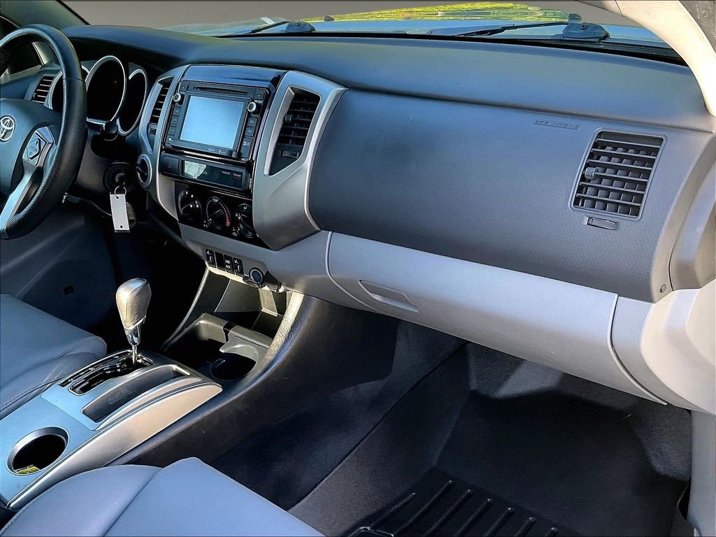 Used 2015 Silver Toyota Base image 14