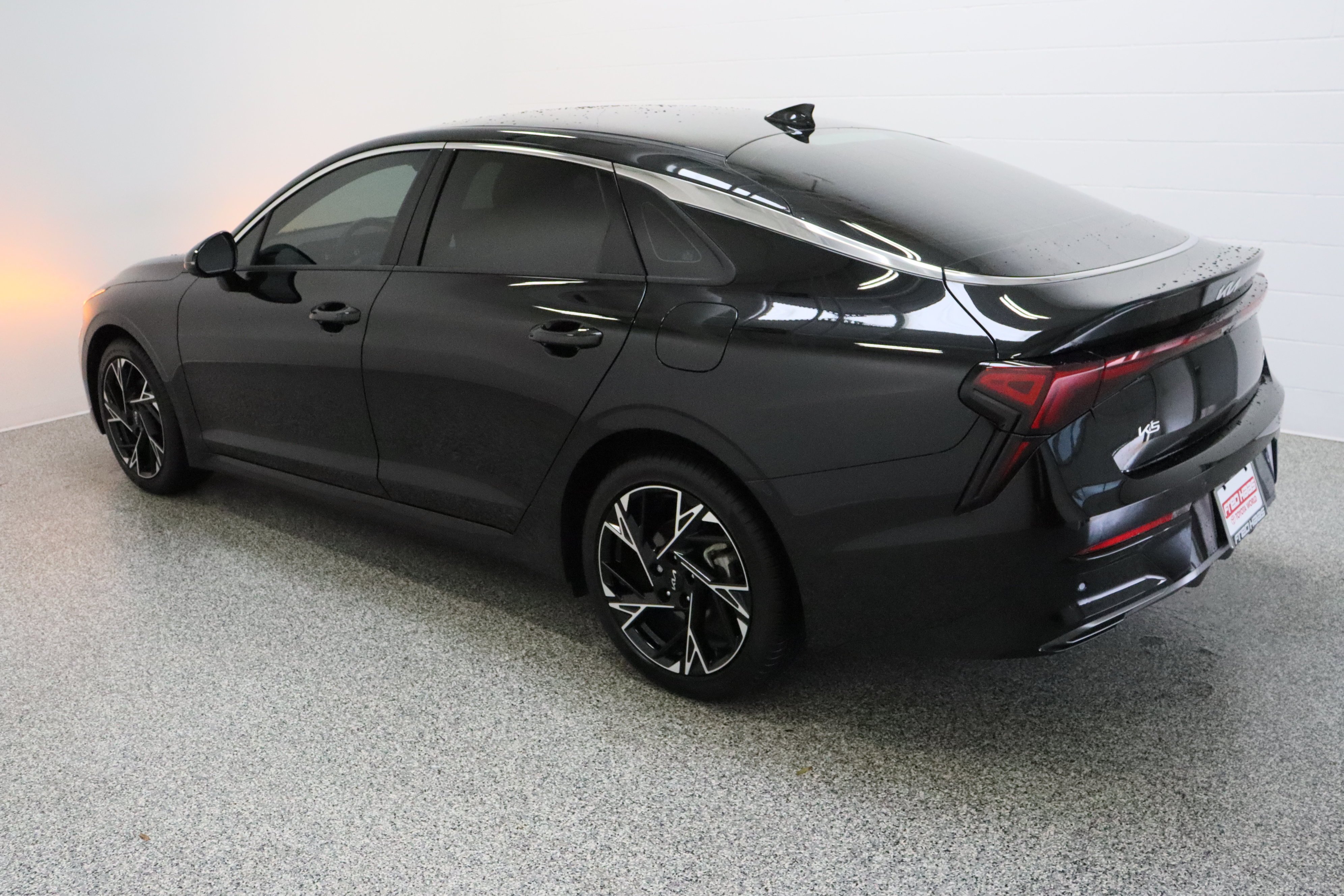 Used 2026 Aurora Black Pearl Kia GT-Line 2.5L image 9