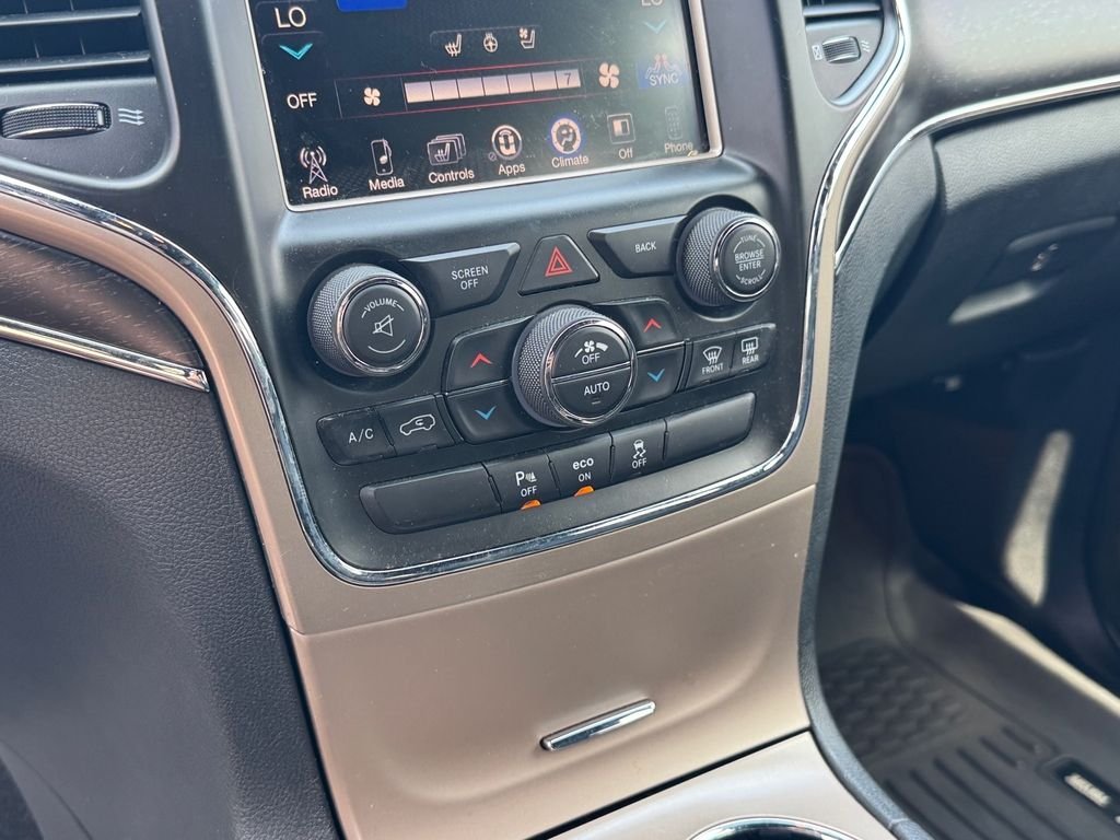 Used 2015 Blue Jeep Limited image 19