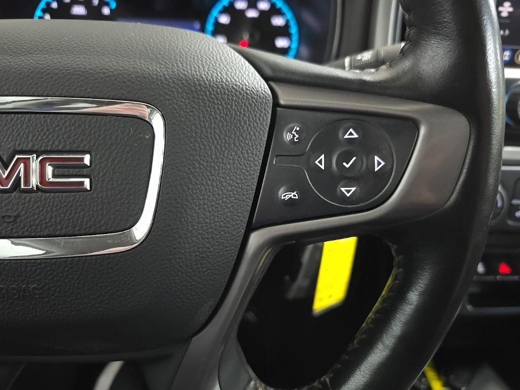 Used 2022 Summit White GMC AT4 w/Leather image 20
