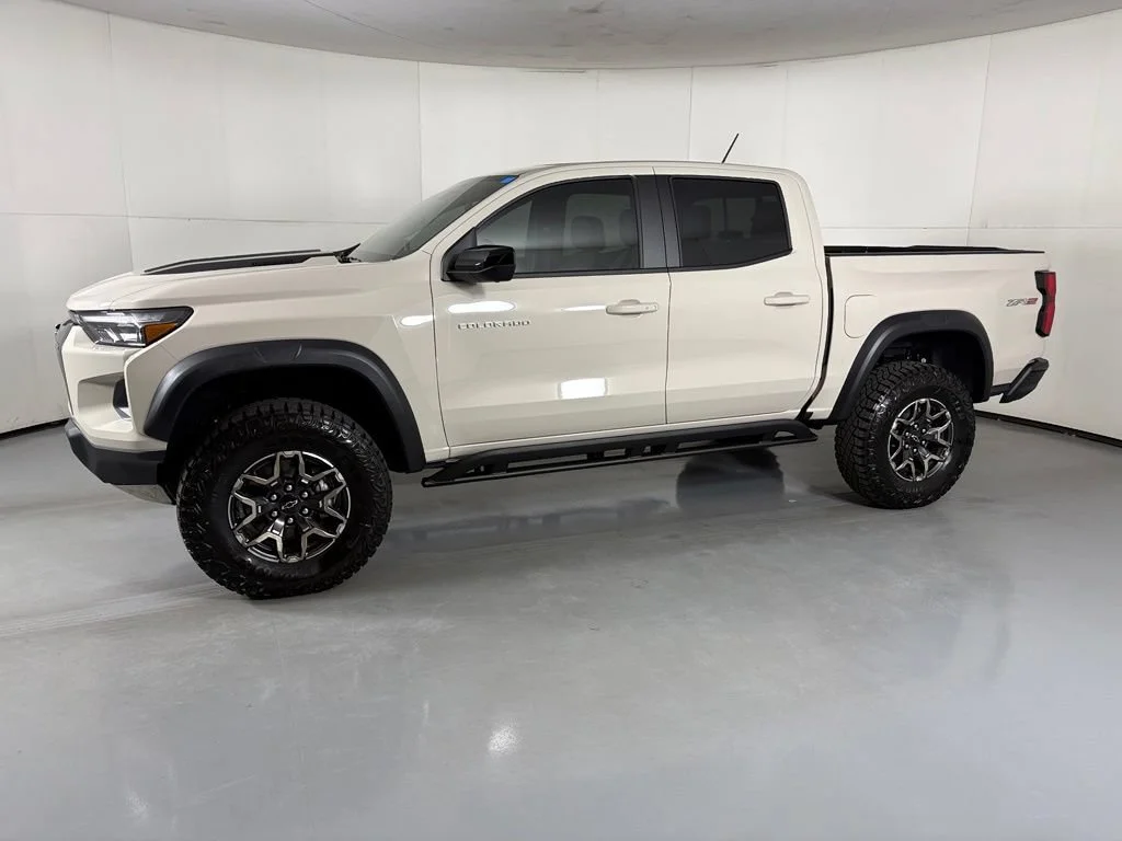 New 2026 White Sands Chevrolet ZR2 image 6