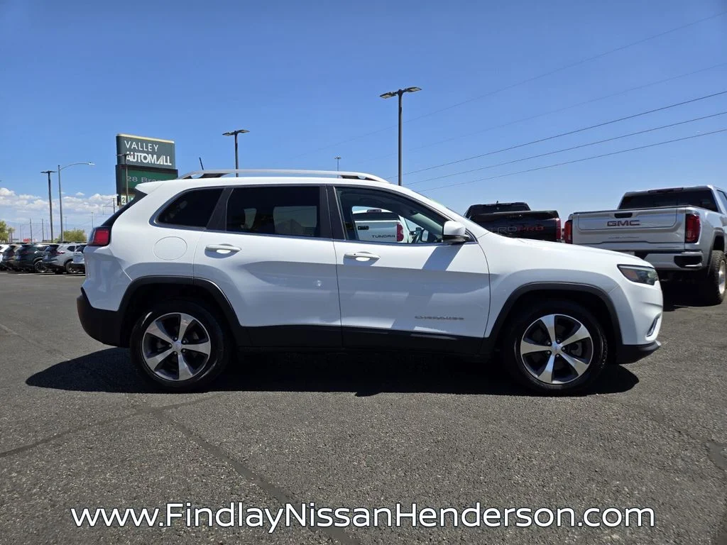 Used 2019 White Jeep Limited image 7