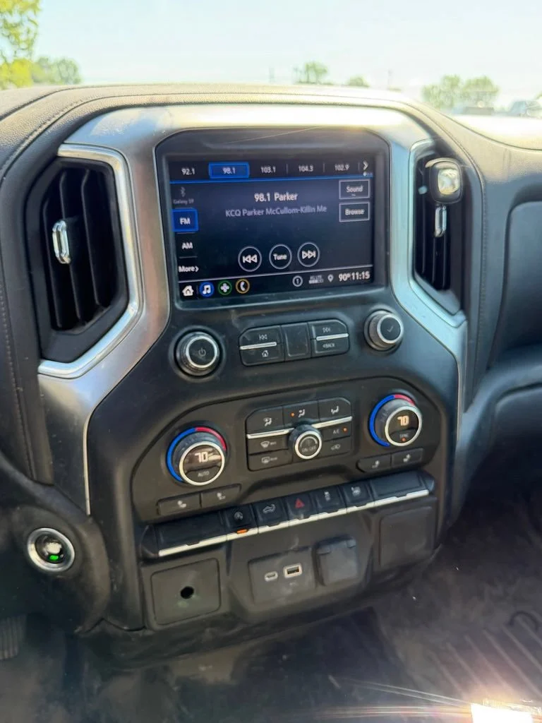 Used 2019 RED HOT Chevrolet LT image 9