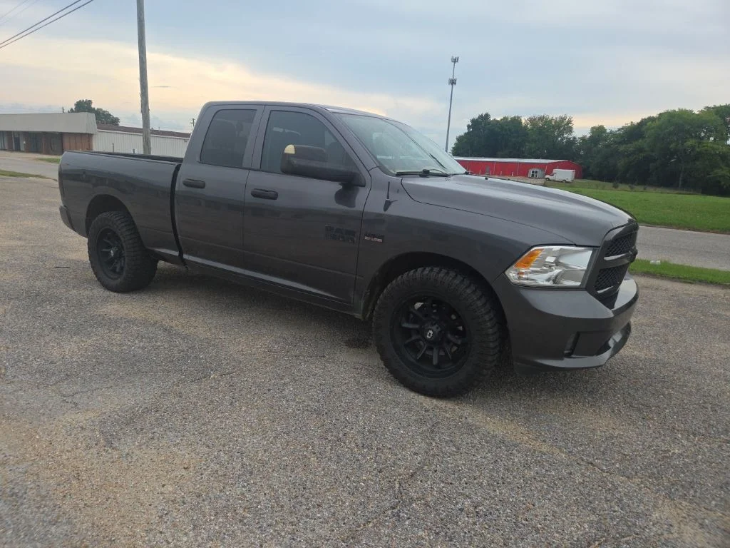 Used 2018 Gray Ram Express image 11