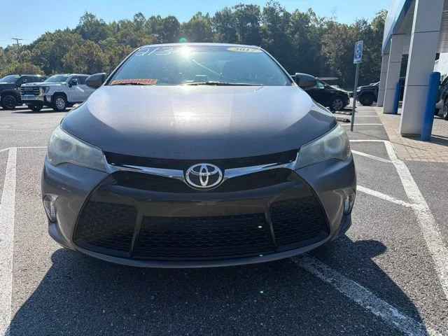 Used 2017 Gray Toyota XLE image 7