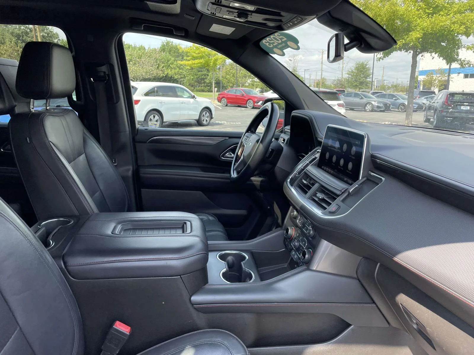 2021 Chevrolet Suburban RST - Photo 9