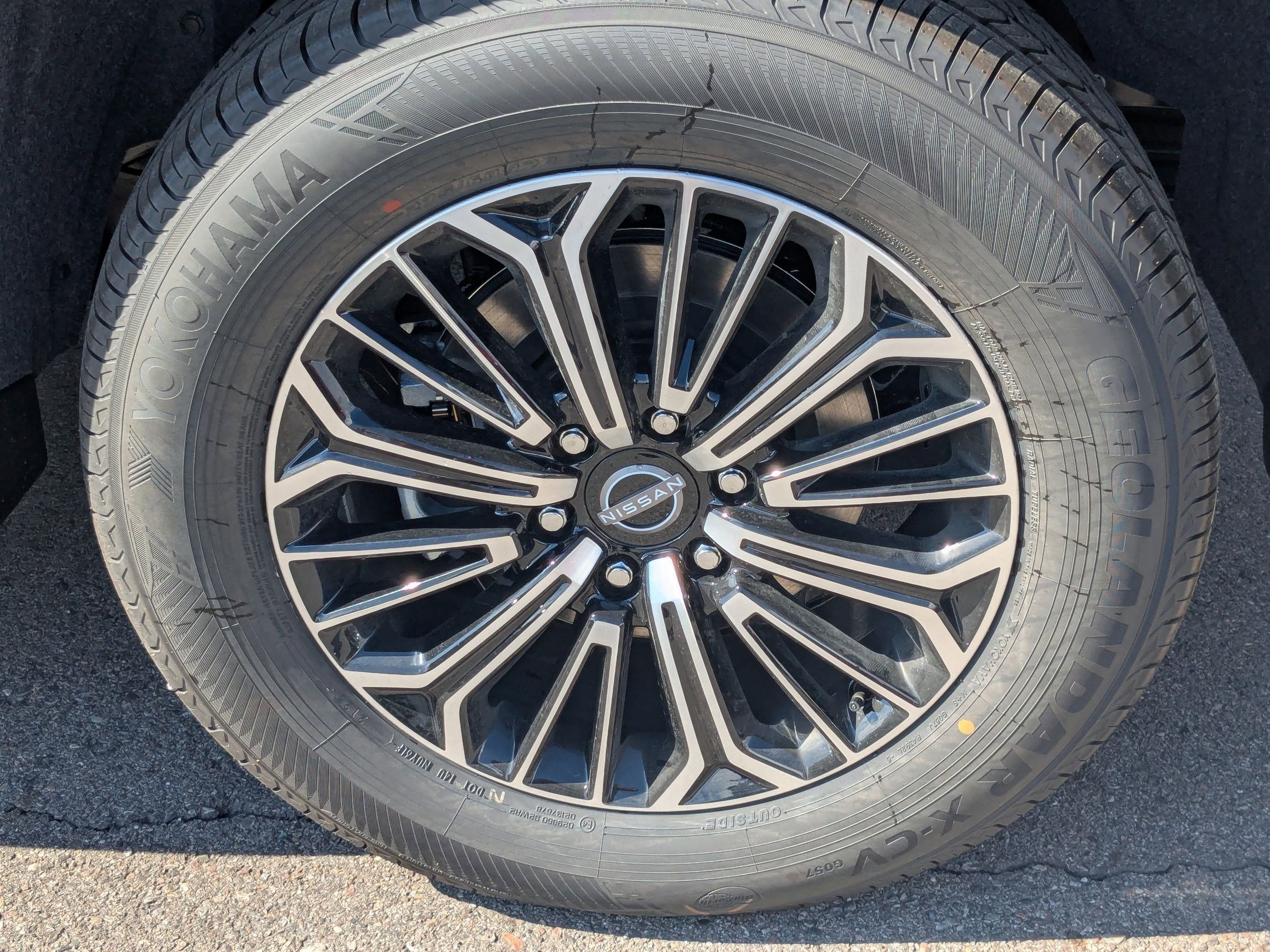 2026 Nissan Armada Platinum - Photo 18