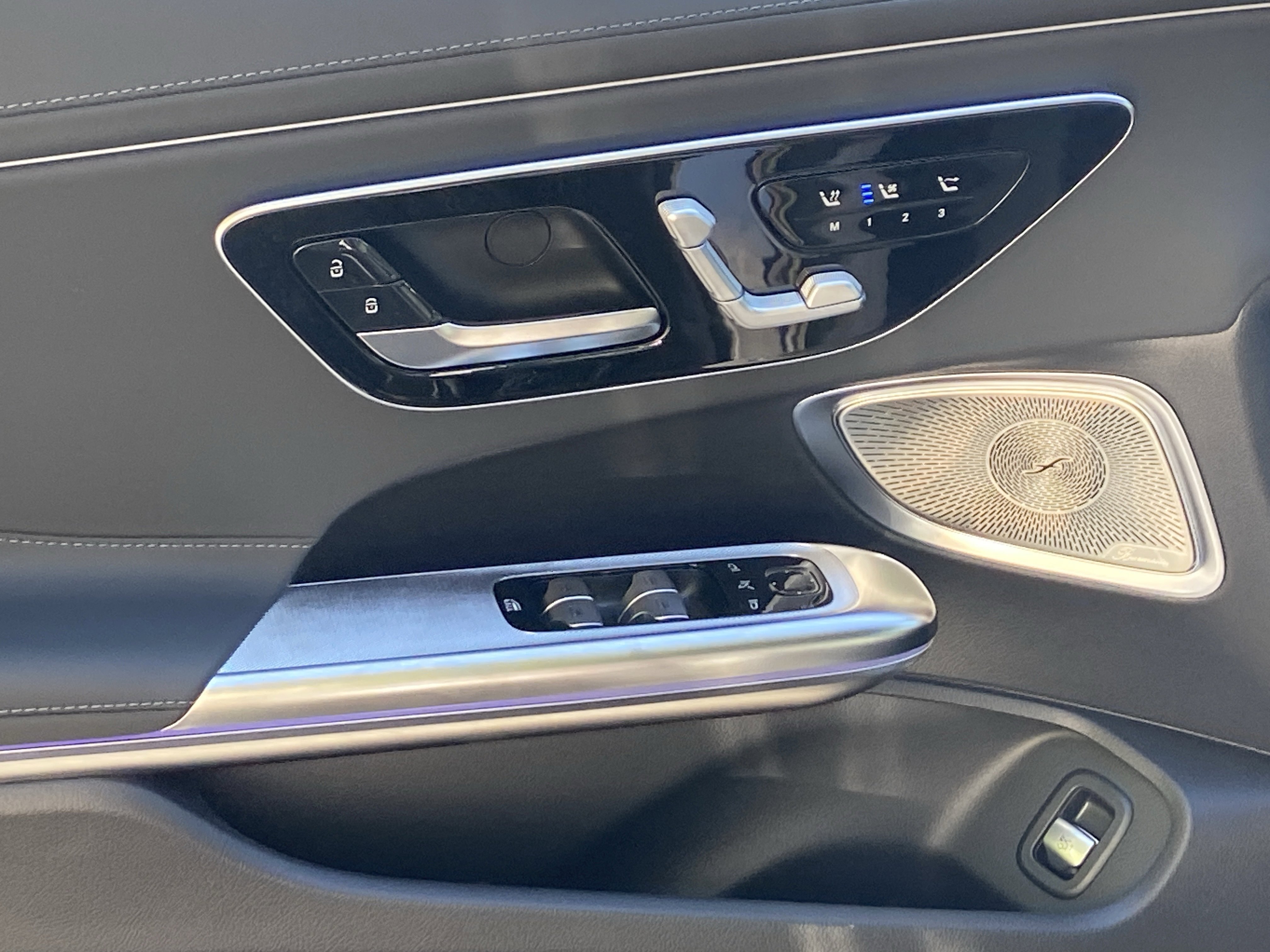 New 2026 Obsidian Black Metallic Mercedes-Benz AMG® CLE 53 4MATIC®+ Cabriolet image 27