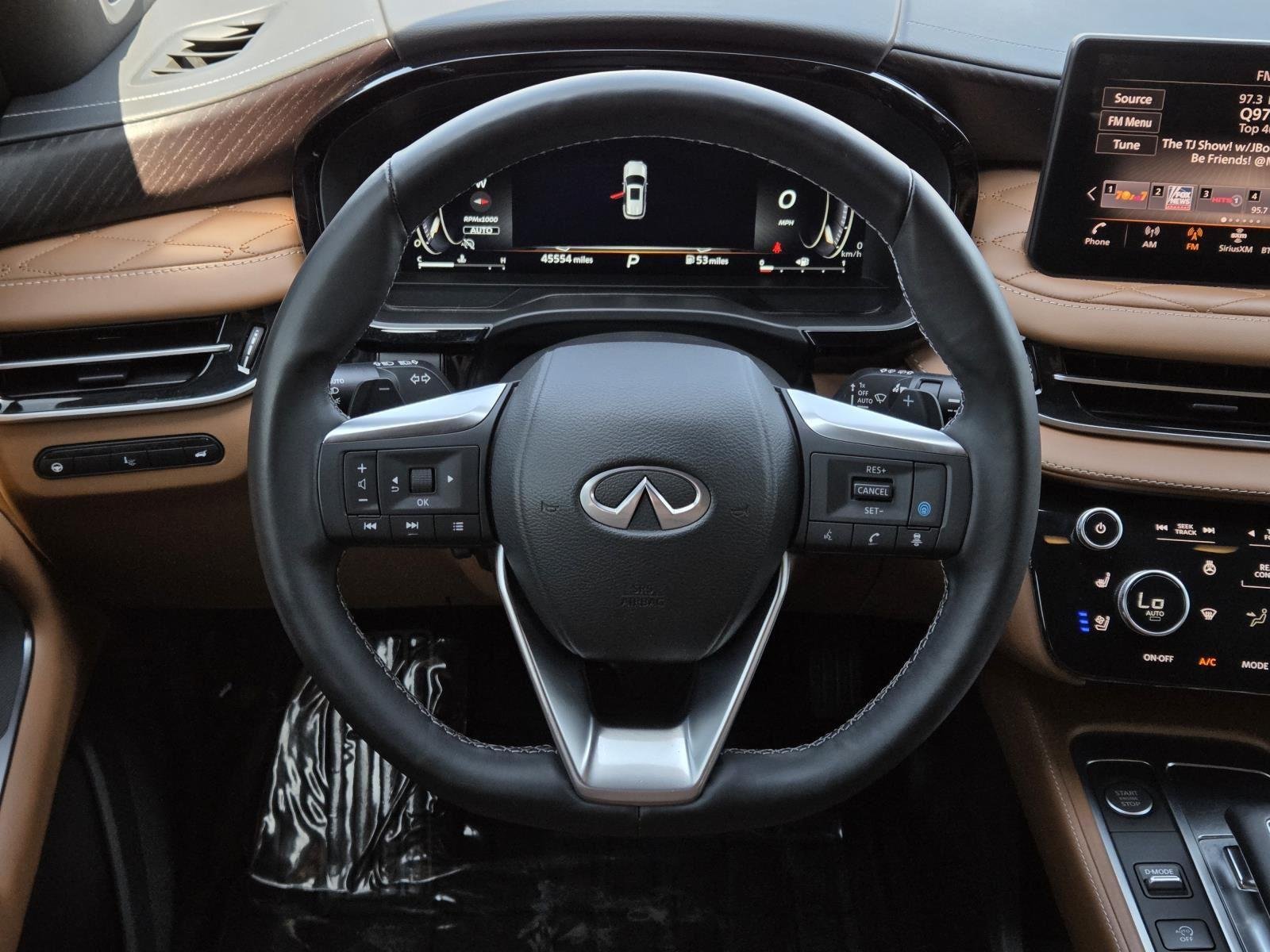 Used 2024 Majestic White/Black Obsidian INFINITI AUTOGRAPH image 20
