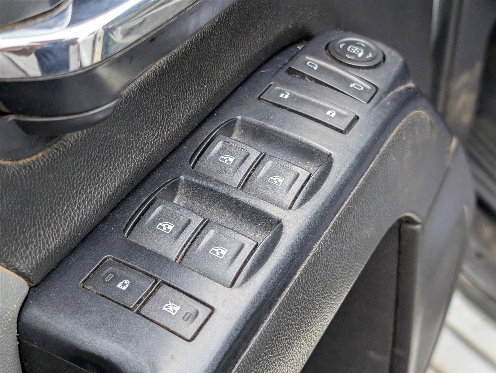 Used 2019 SUMMIT WHITE Chevrolet Work Truck image 14