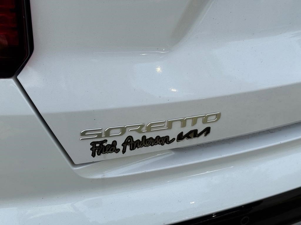 Used 2023 Glacial White Pearl Kia S image 19