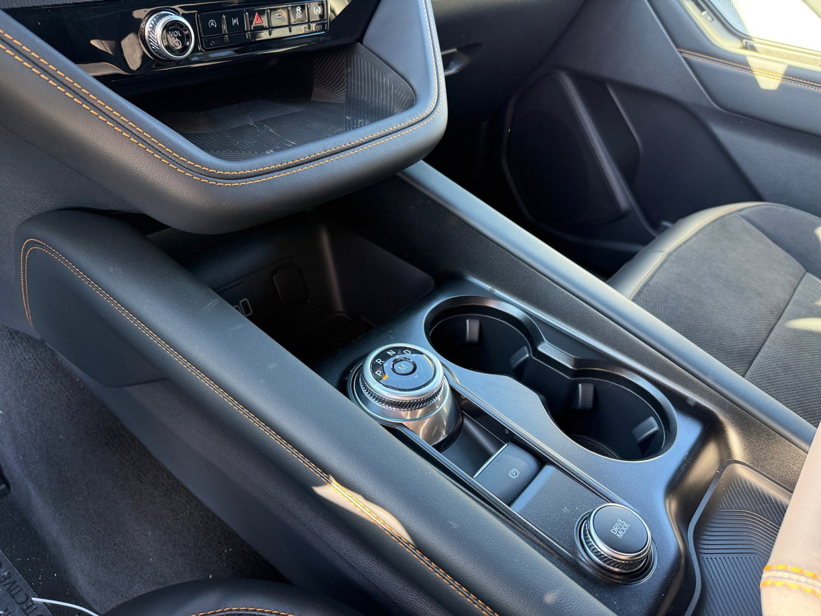 New 2026 Agate Black Metallic Ford Tremor® image 13