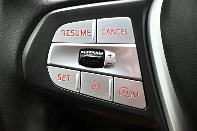 Used 2023 Black BMW xDrive30i image 20
