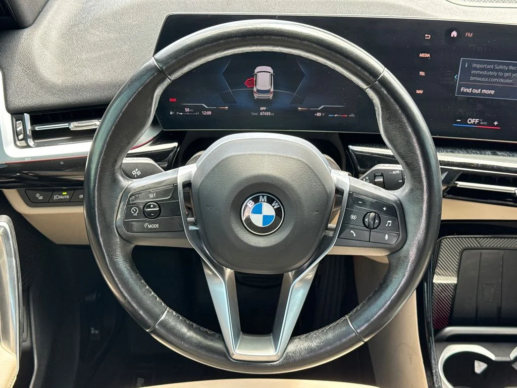 Used 2023 White BMW xDrive28i image 24