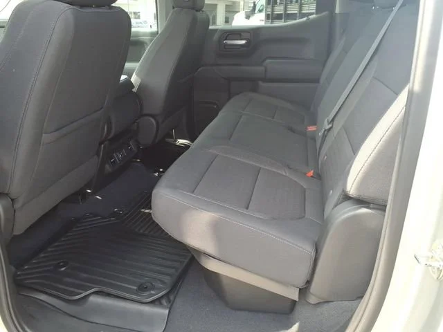 Used 2020 SILVER ICE METALLIC Chevrolet LT image 10