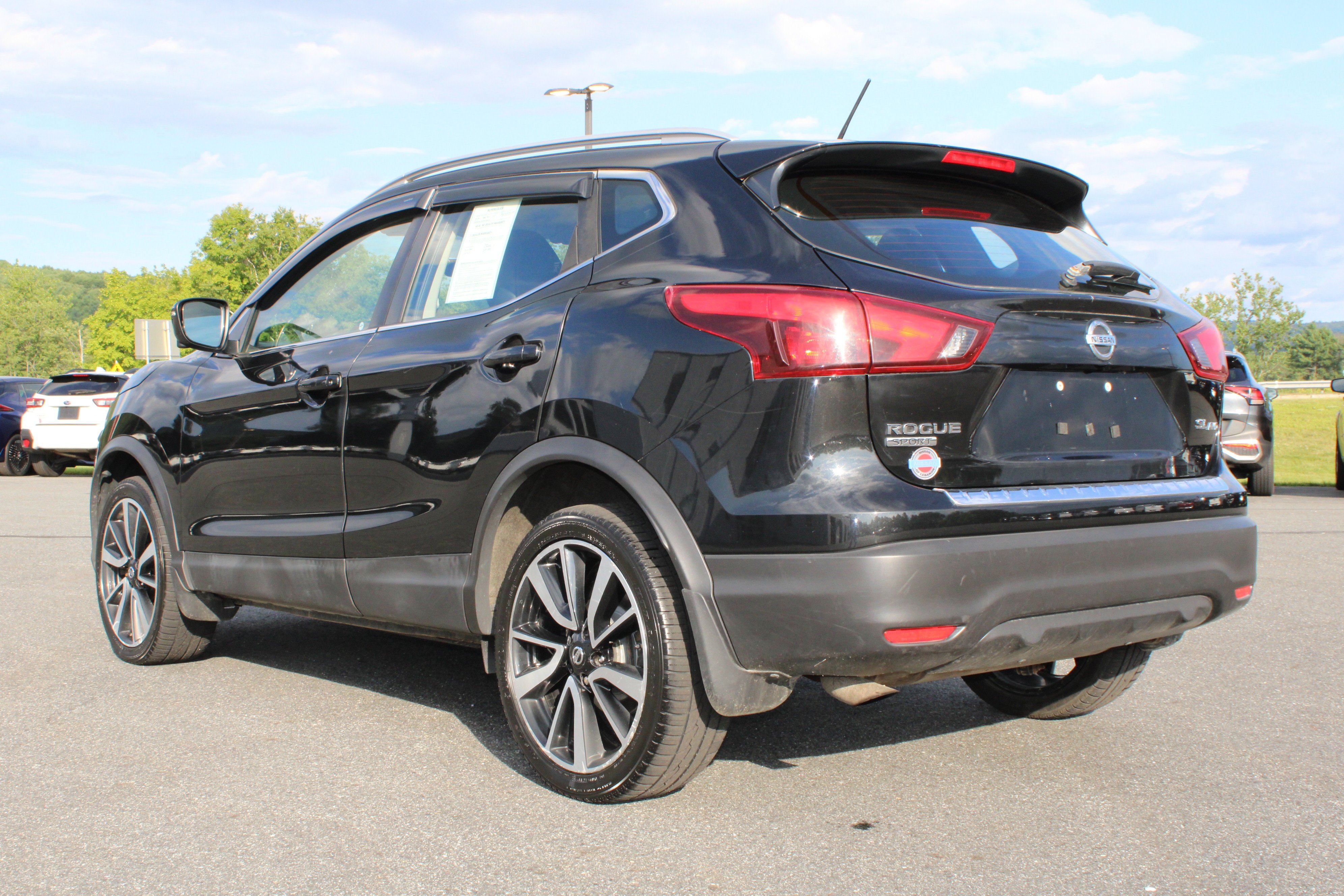 Used 2017 Magnetic Black Nissan SL image 11