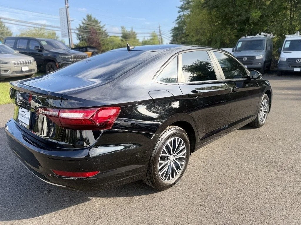 Used 2020 Black Uni Volkswagen SE Automatic image 3