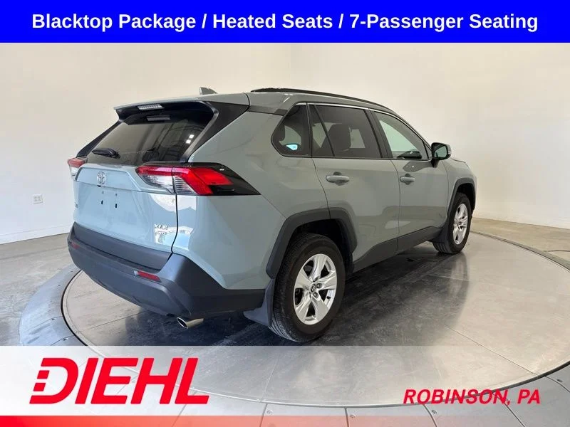 Used 2021  Toyota XLE image 7