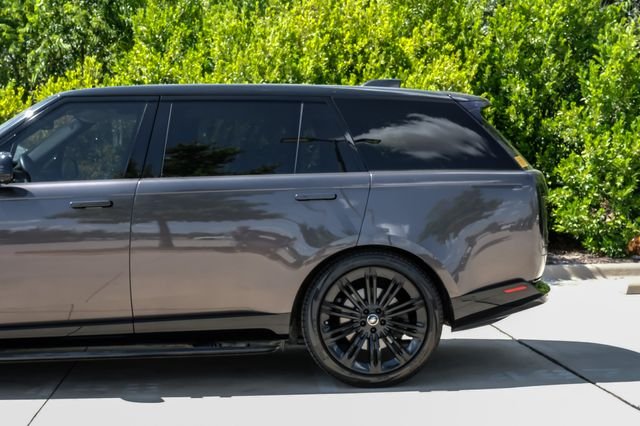 Used 2022 Gray Land Rover First Edition image 18
