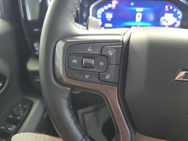 Used 2025 White Chevrolet ZR2 image 20