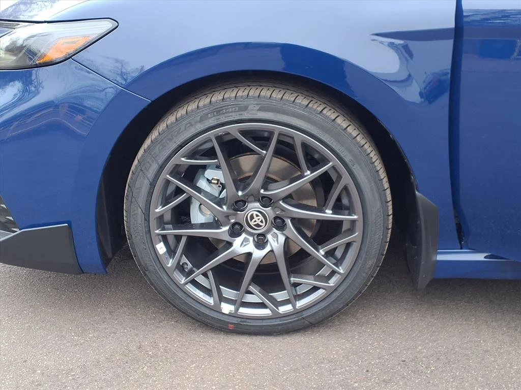 2026 Toyota Camry SE - Photo 16