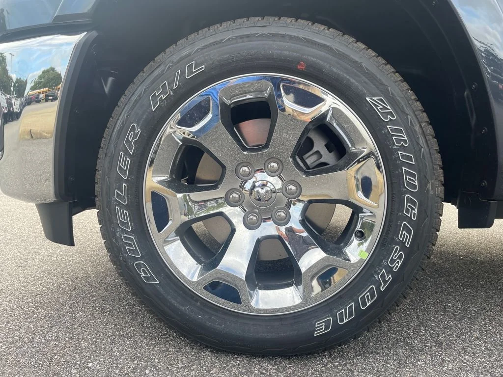 Used 2025 Blue Ram Big Horn/Lone Star image 8
