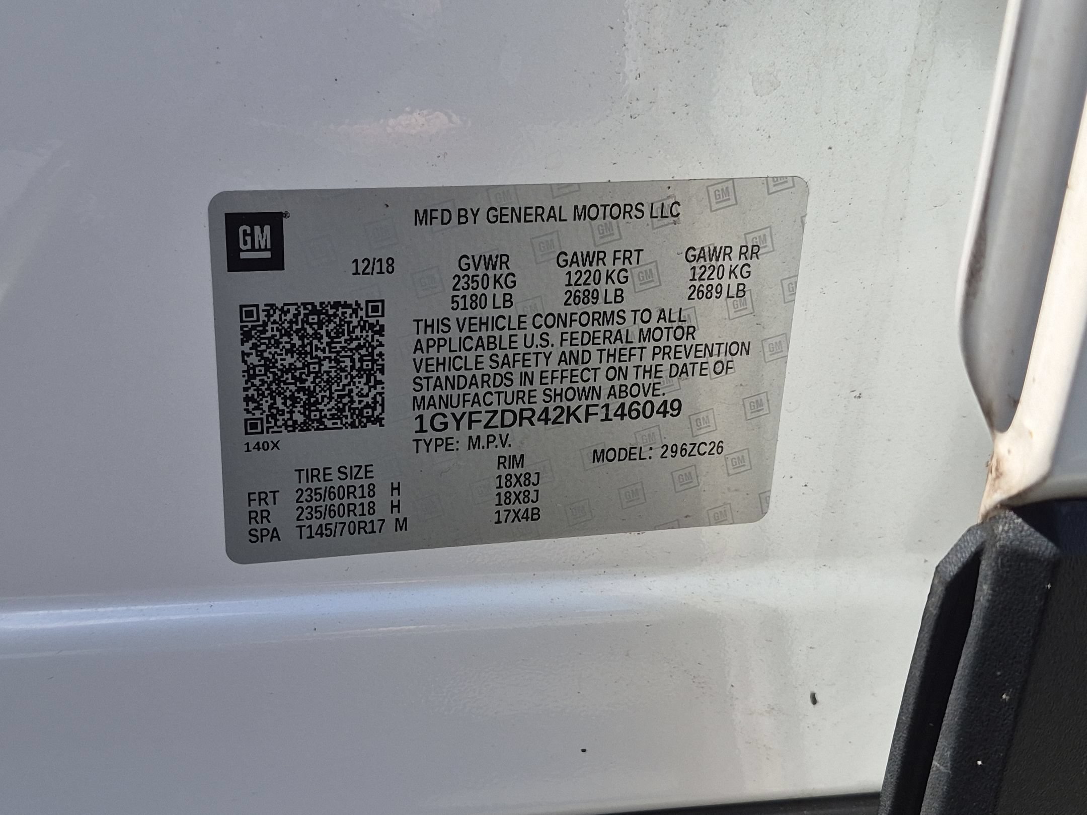 Used 2019 Crystal White Tricoat Cadillac AWD Premium Luxury image 38