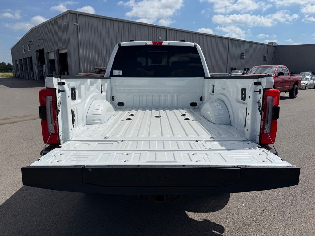 New 2026 Star White Metallic Tri-Coat Ford F-250® Platinum® image 40