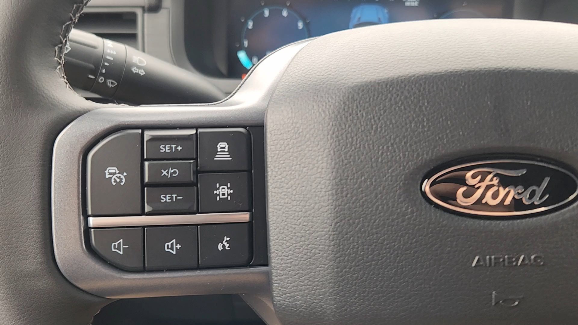 New 2026 Agate Black Metallic Ford XLT image 13