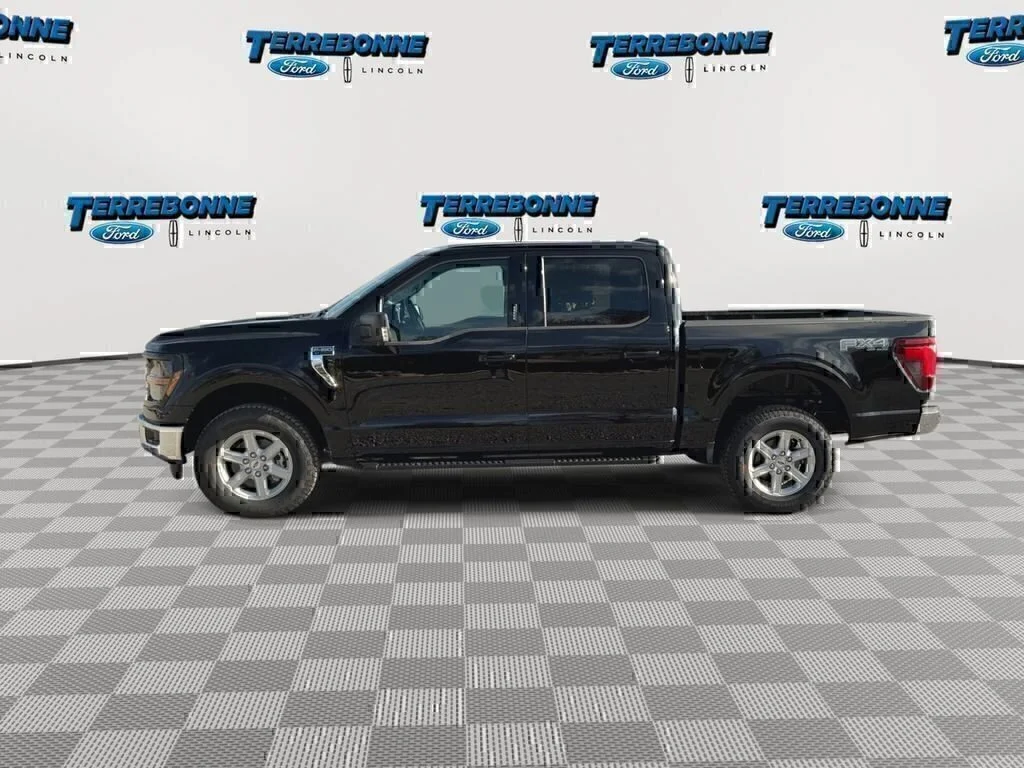 New 2026 Agate Black Metallic Ford XLT image 5