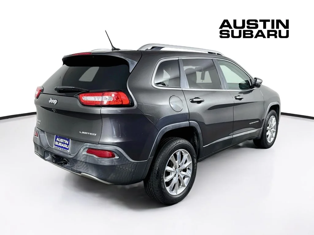 Used 2014 Gray Jeep Limited image 7