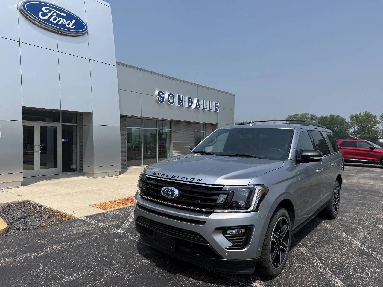Used 2020 Silver Ford Limited 4x4 4dr SUV image 1