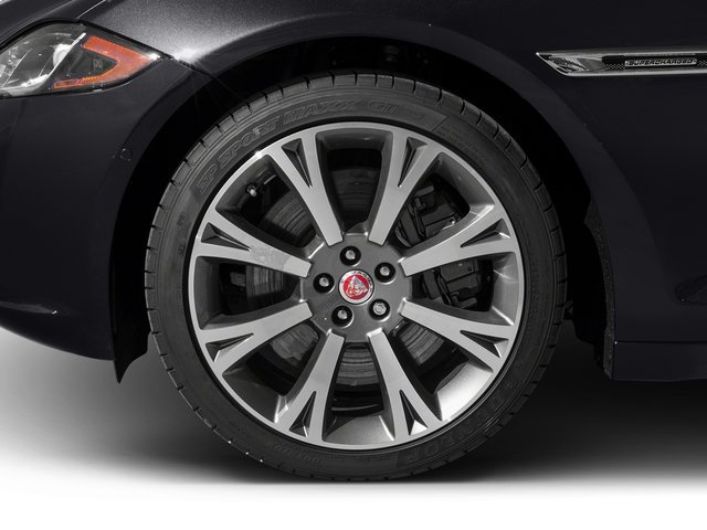 Used 2017  Jaguar XJL Portfolio image 11