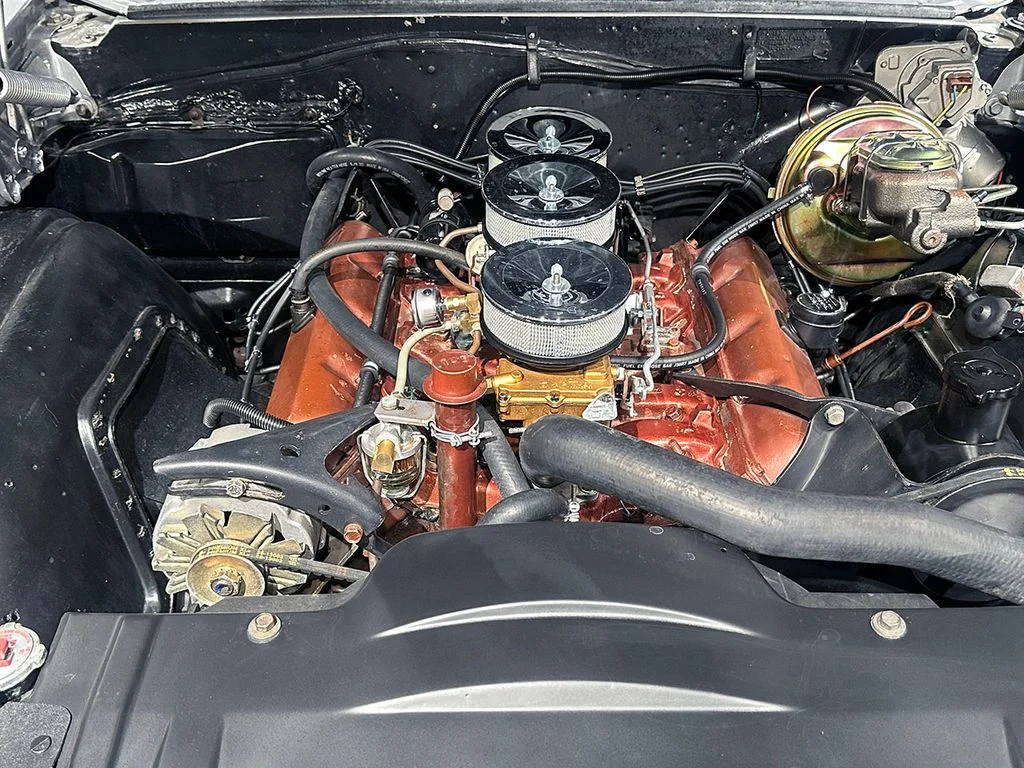 Used 1966 Silver Oldsmobile  image 10