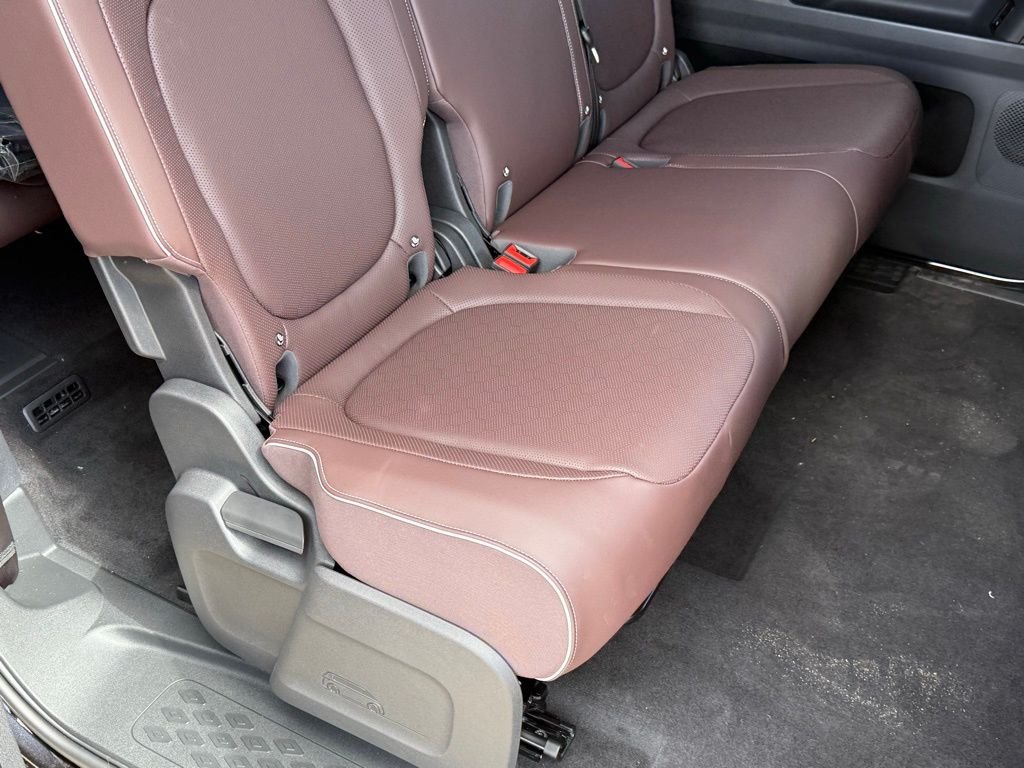 2025 Volkswagen ID. Buzz PRO S - Photo 28