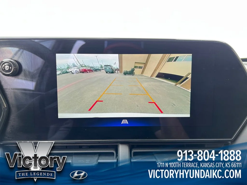 Used 2025 White Chevrolet LT image 20