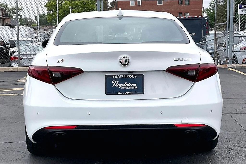 Used 2022 White Alfa Romeo Sprint image 3