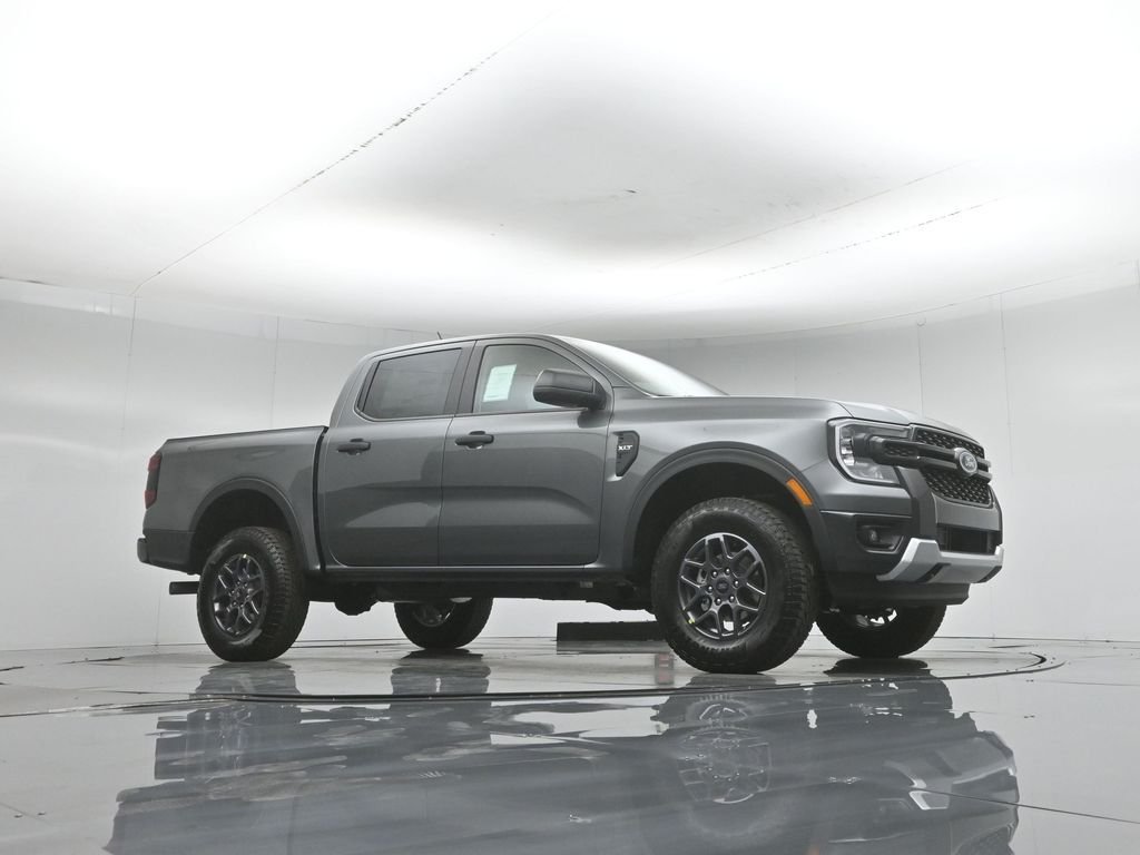 New 2026 Carbonized Gray Metallic Ford XLT image 3