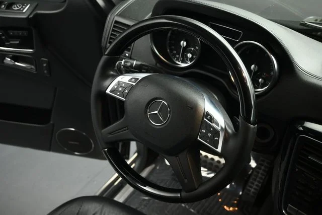 Used 2014 Black Mercedes-Benz G 550 image 39