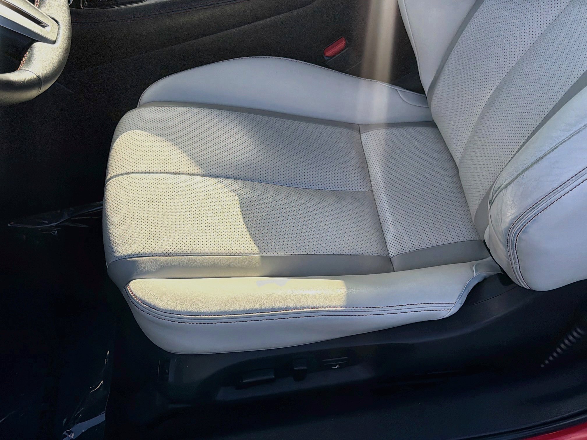 Certified Used 2022 Dynamic Sunstone Red INFINITI RED SPORT 400 image 17