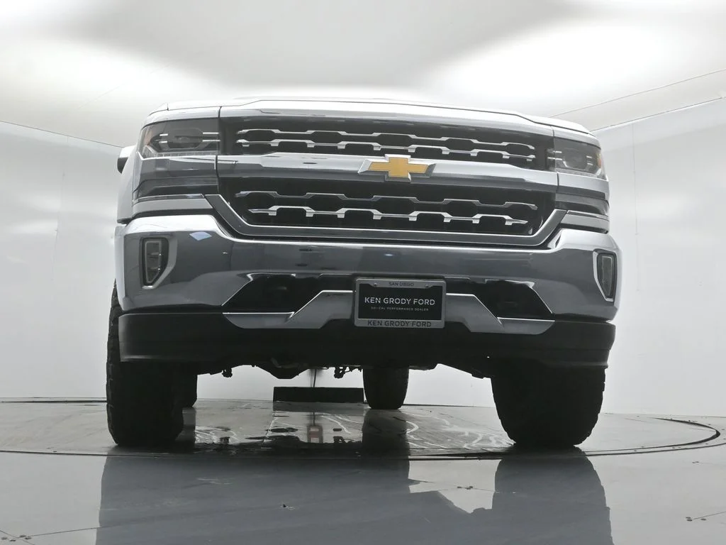 Used 2018 White Chevrolet LTZ image 42